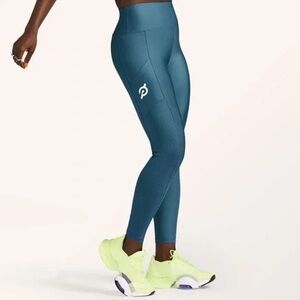 Peloton Show Up Pocket Legging Size M